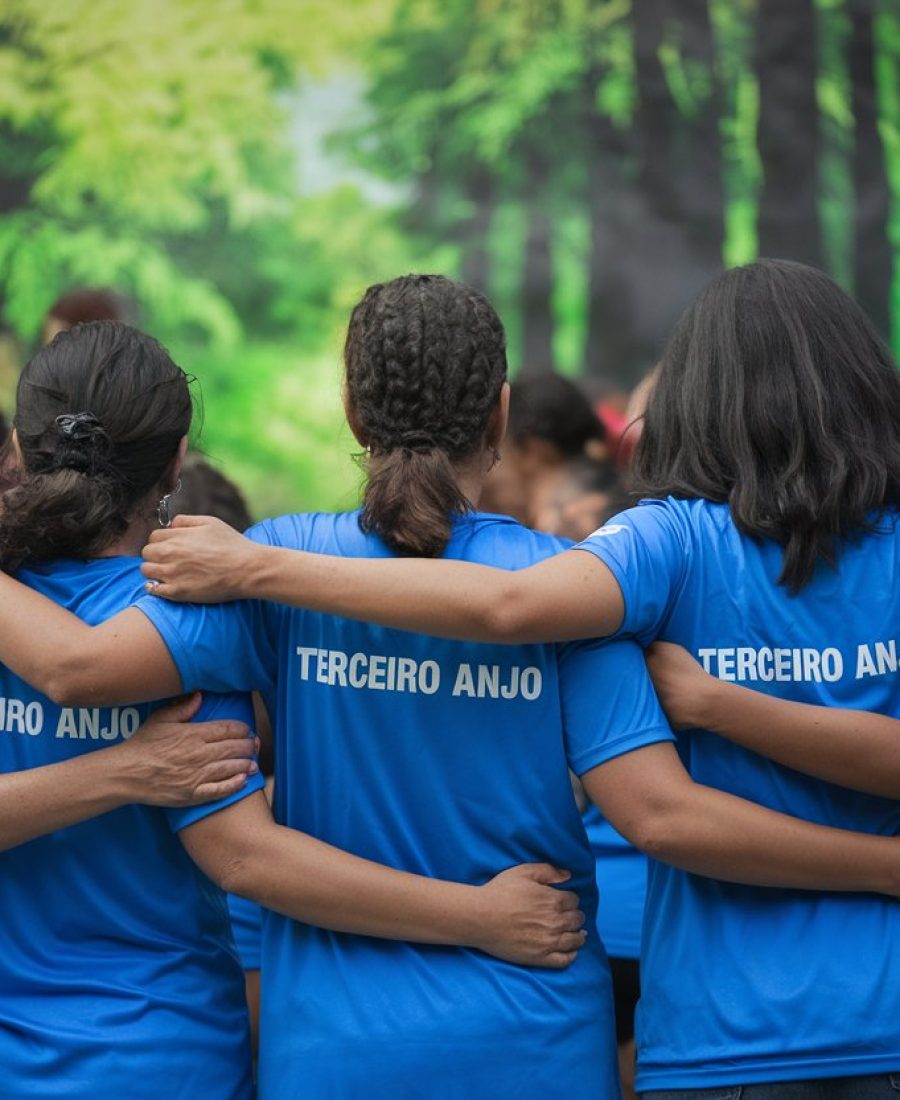 a-photo-of-a-group-of-women-wearing-blue_X40PN-tZQ4KN9XFyCwVH-A_jrfSiIZIQpizZU0aykP9Tw